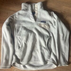 Patagonia Cream Fleece Pullover with Pocket